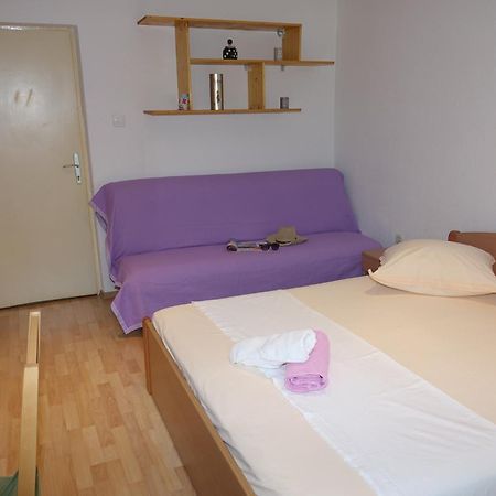 Appartamento Roza Baška Voda Esterno foto