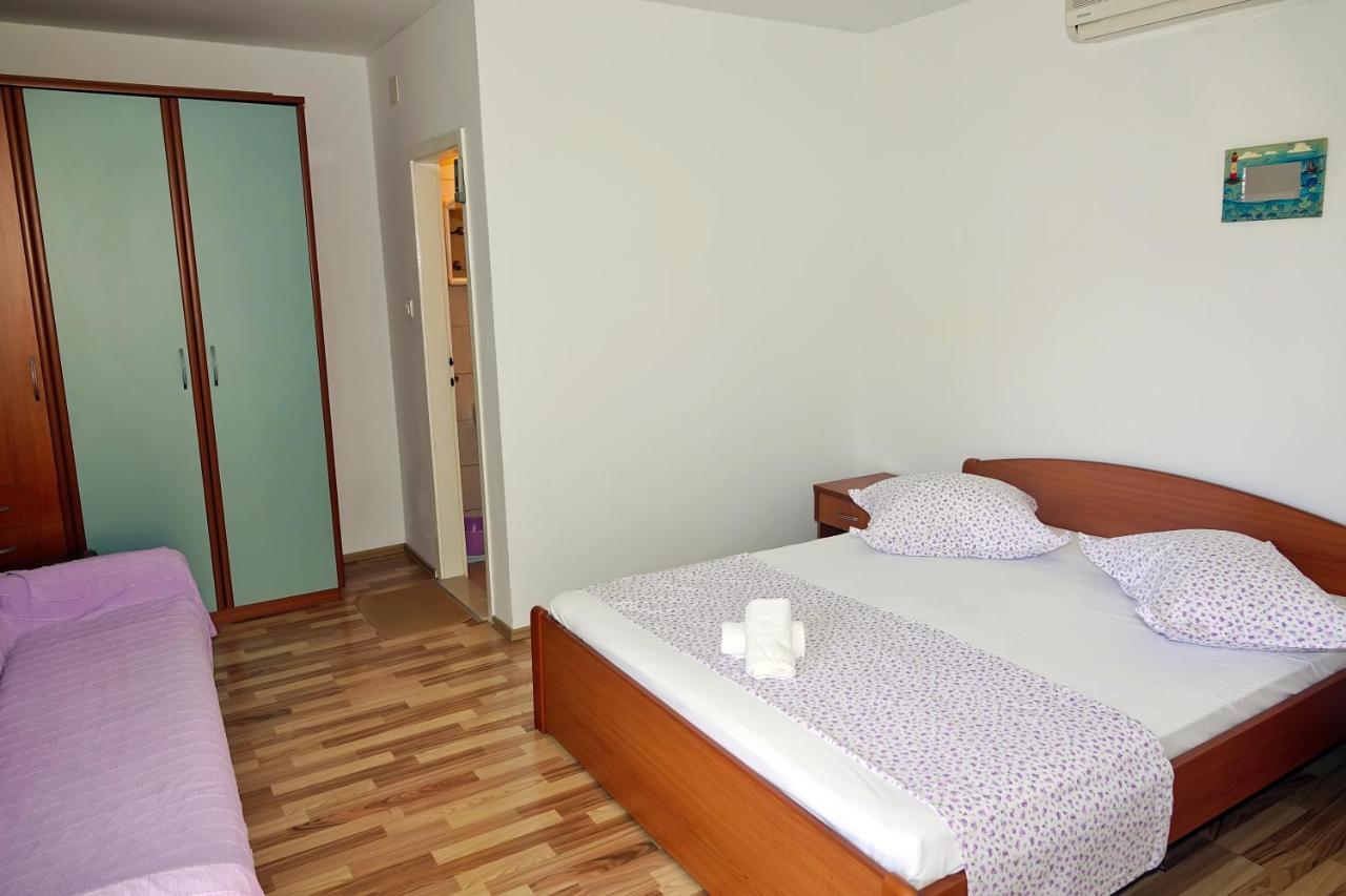 Appartamento Roza Baška Voda Esterno foto
