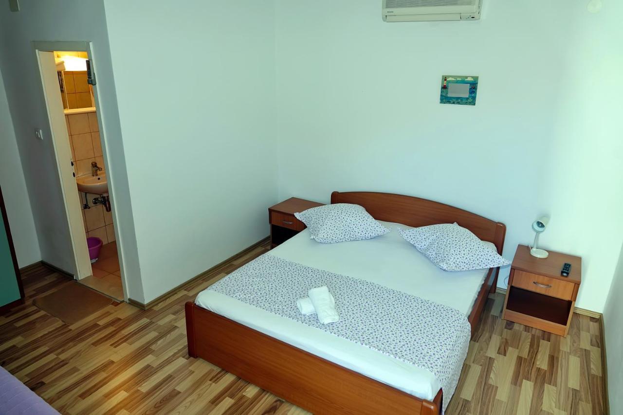 Appartamento Roza Baška Voda Esterno foto