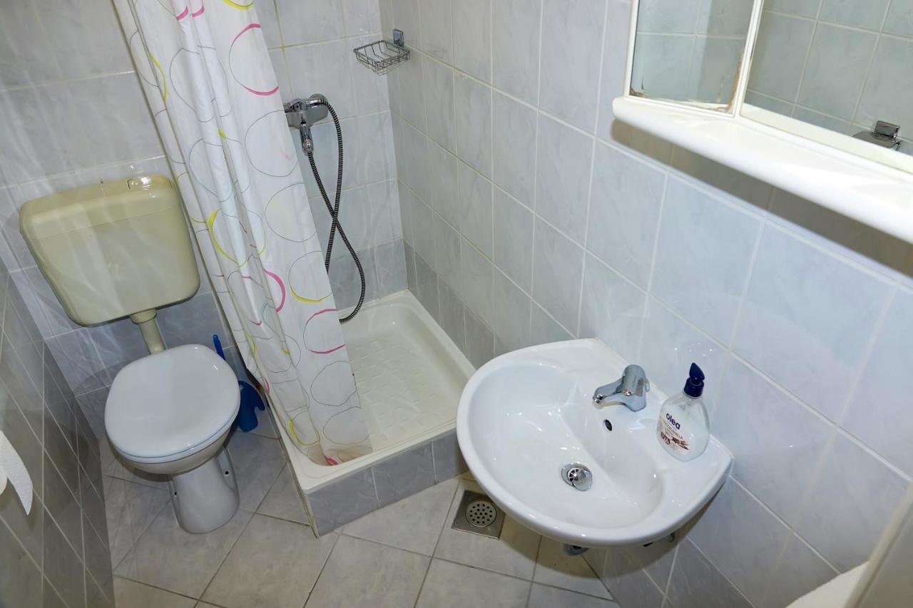 Appartamento Roza Baška Voda Esterno foto
