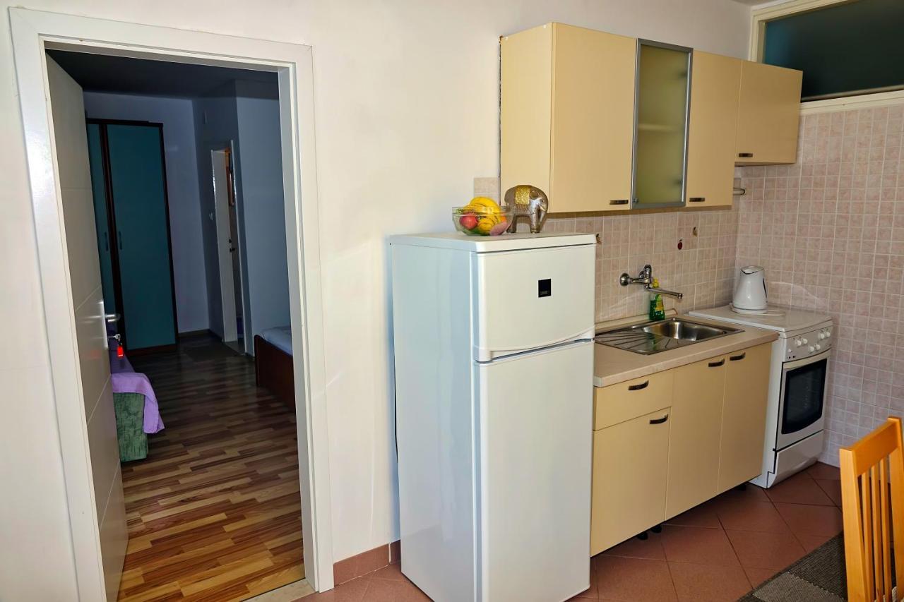 Appartamento Roza Baška Voda Esterno foto