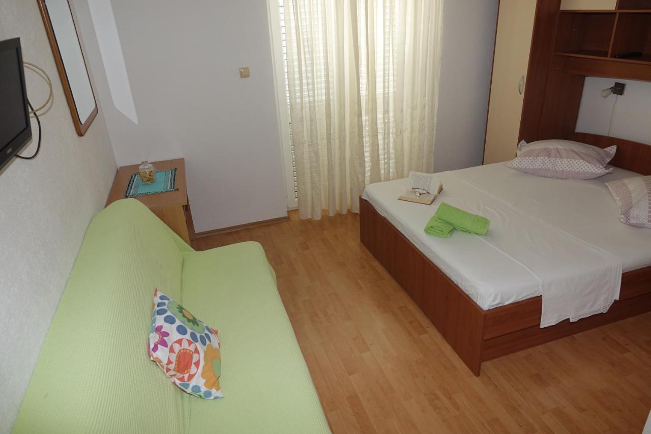Appartamento Roza Baška Voda Esterno foto