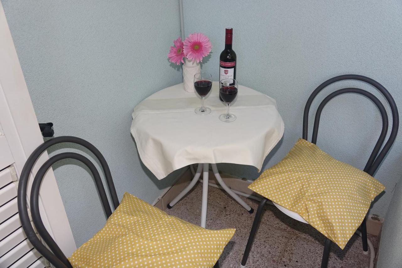 Appartamento Roza Baška Voda Esterno foto
