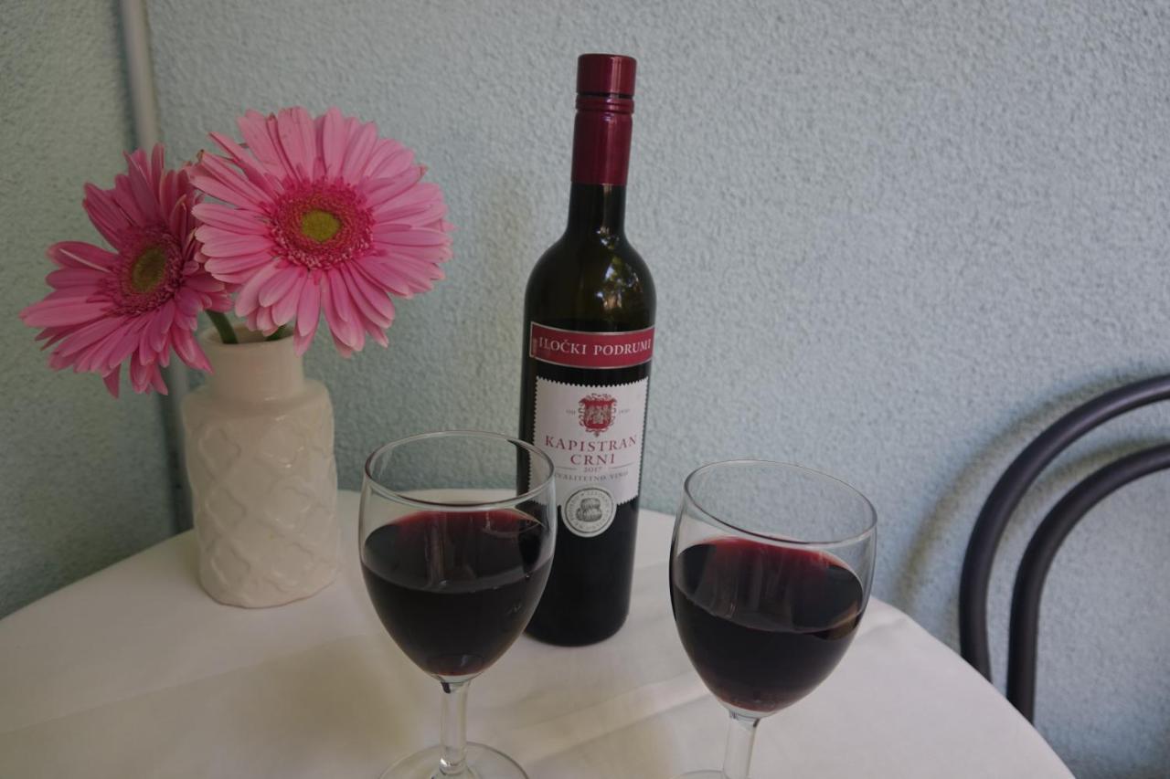 Appartamento Roza Baška Voda Esterno foto