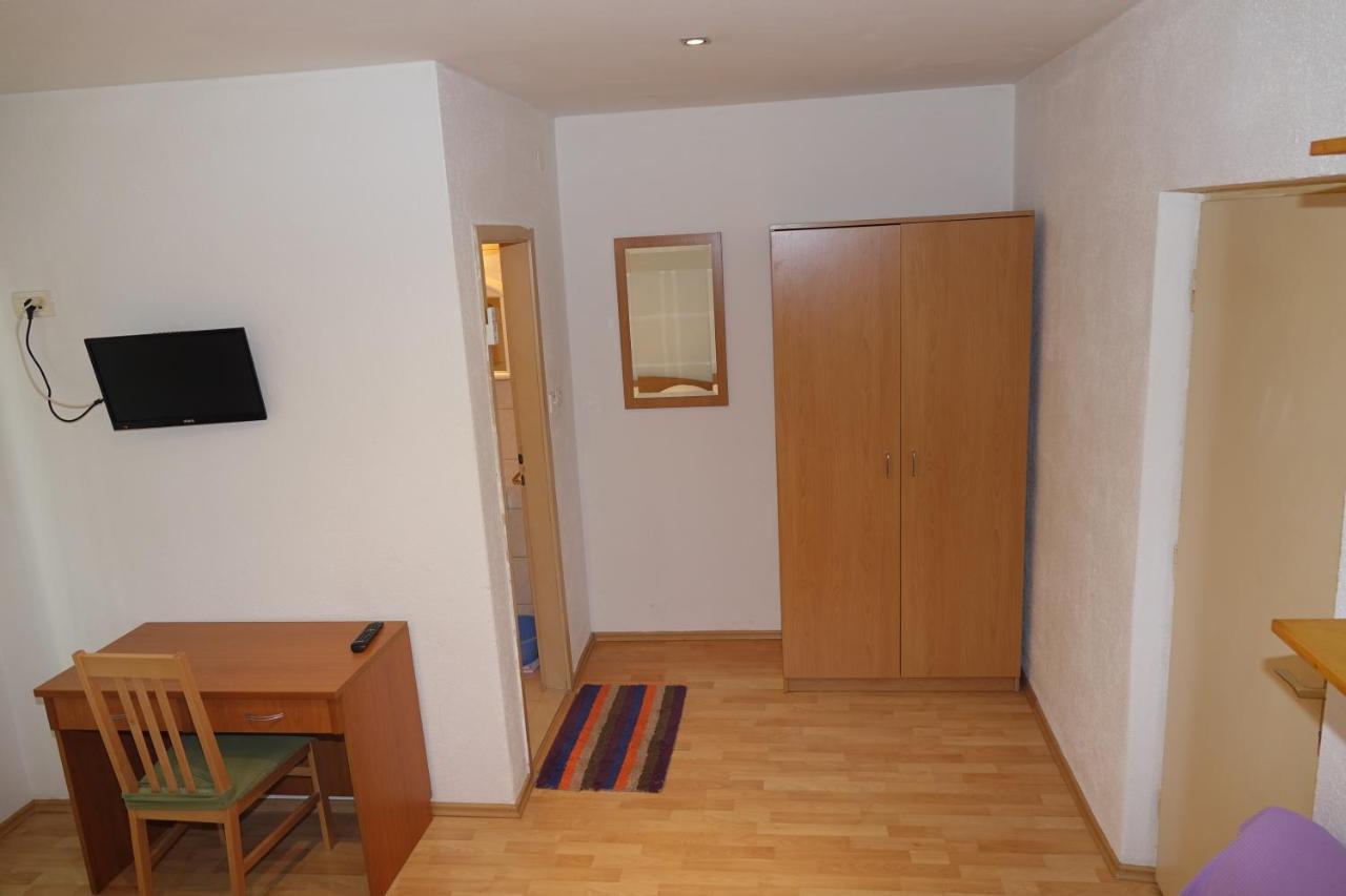 Appartamento Roza Baška Voda Esterno foto